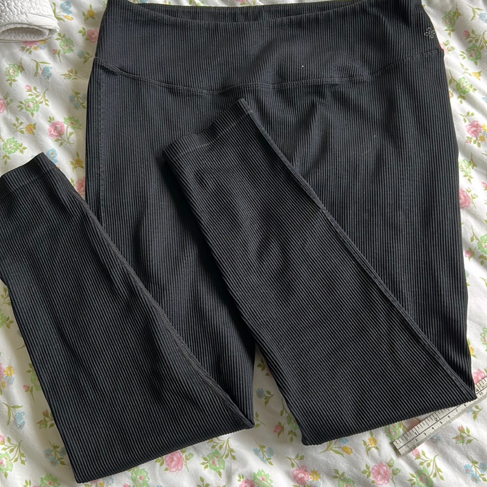 Shambhala ribbed leggings